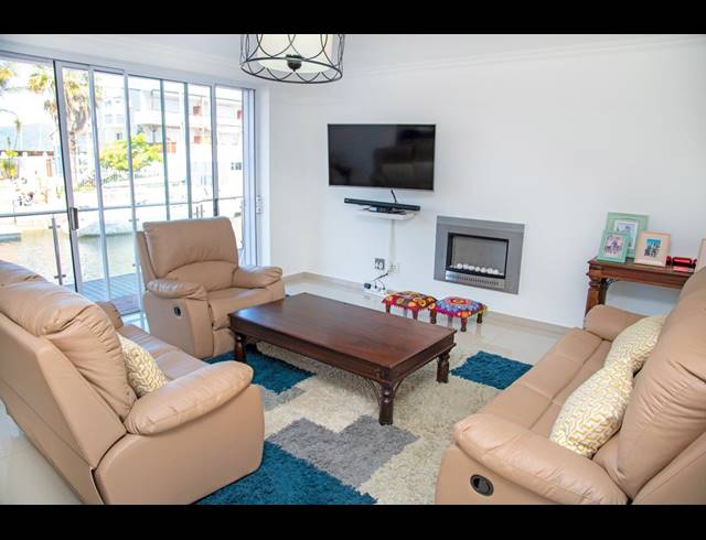 BEDROOM HOUSE FOR SALE IN KNYSNA QUAYS